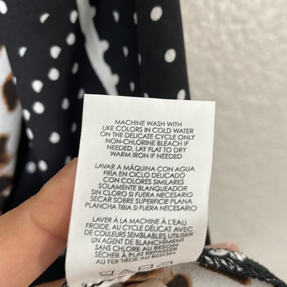 CABI Crossover Cami | Navy & Black | Size 2 - Picture 10 of 10